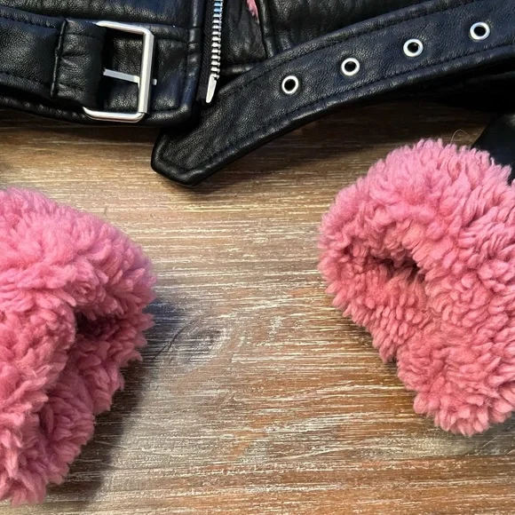 NWOT CURRENT MOOD BLACK BORGE MOTO FAUX LEATHER JACKET W. PINK FAUX FUR, XXS - Picture 5 of 7